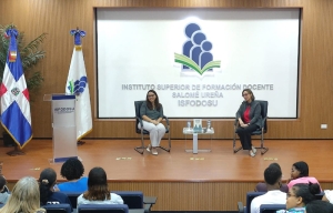 Maestras del ISFODOSU presentan libro El Docente Novel en Educación Superior: Un programa de Formación para el profesor universitario