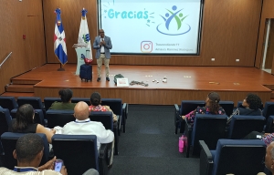 Colaboradores del ISFODOSU reciben charla "Sanar desde adentro"
