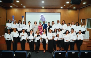 ISFODOSU forma a directores de centros escolares en líderes educativos
