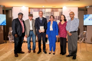 ISFODOSU presenta obra de Matos Moquete El crisol y la criba en Feria del Libro 2023