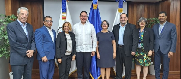 ISFODOSU y la ADRU rubrican acuerdo para lanzar biblioteca científica electrónica en línea SciELO Dominicana