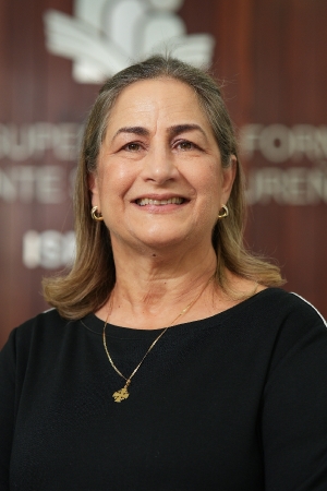 Olga Espaillat, Miembro Intuitu Personae