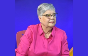 Profesora de ISFODOSU crea juego de cartas para la enseñanza de la historia y la cultura dominicana
