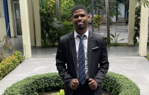 ISFODOSU rinde homenaje a la memoria de su graduando Natanael Aybar