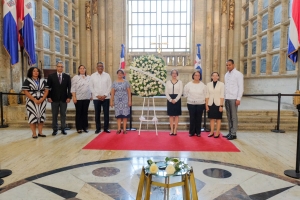 ISFODOSU conmemora el 173 aniversario del natalicio de la educadora y poeta Salomé Ureña