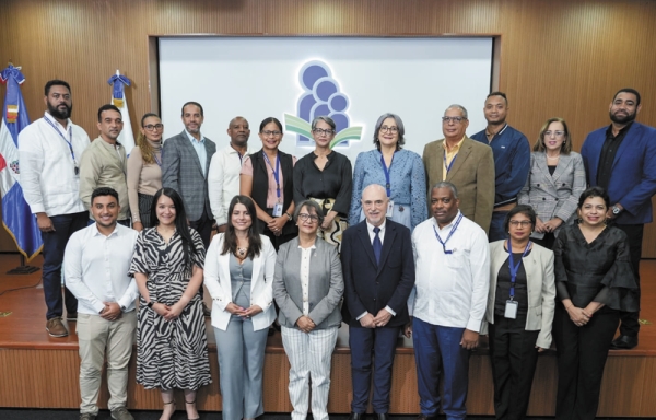 ISFODOSU realiza Lanzamiento del Despliegue Digital con aplicación y nuevo portal web para uso de toda su comunidad